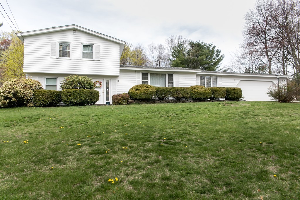 14 Evergreen Road Northampton, MA 01053 - Photo 2 of 26 Gallery Image 2