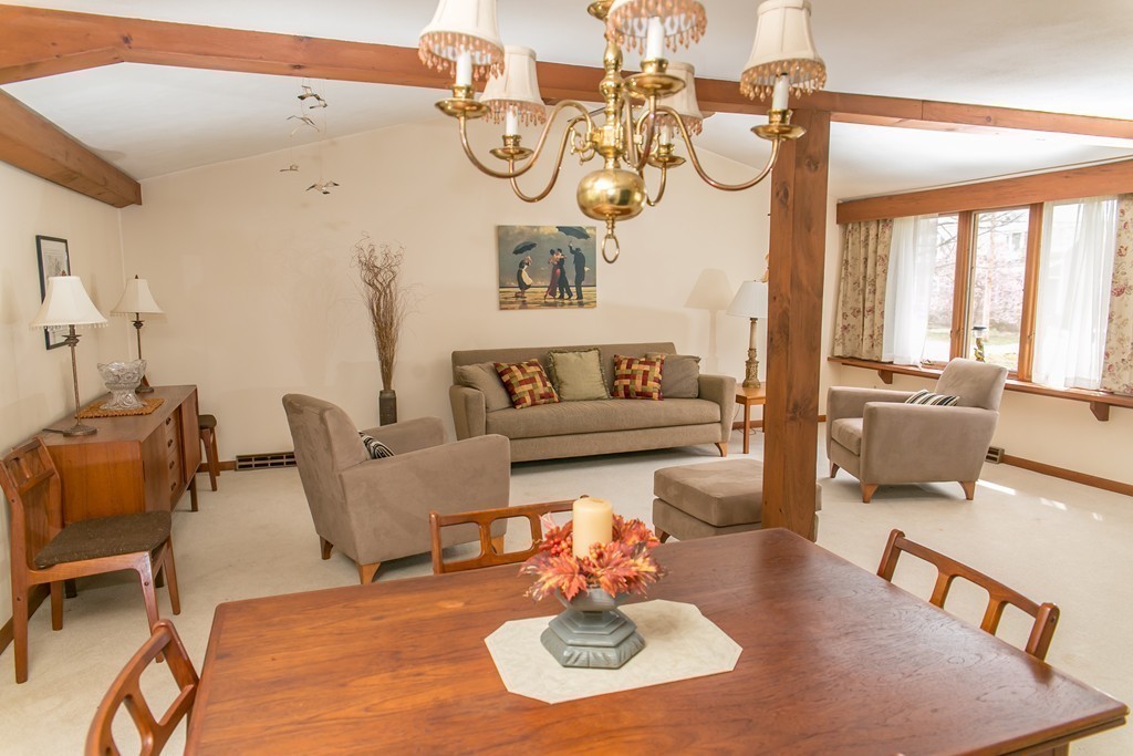 14 Evergreen Road Northampton, MA 01053 - Photo 7 of 26 Gallery Image 7
