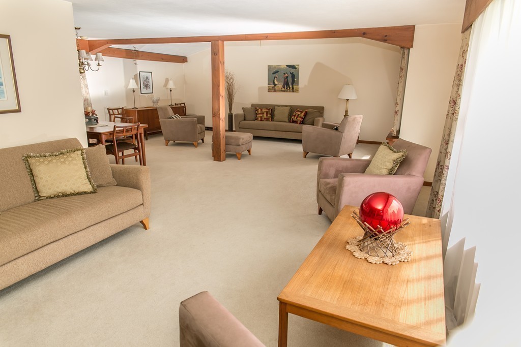 14 Evergreen Road Northampton, MA 01053 - Photo 8 of 26 Gallery Image 8