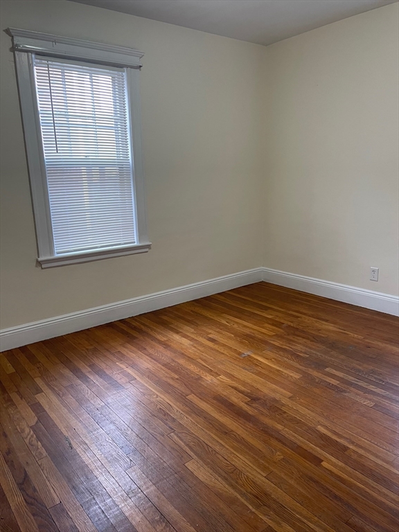 25 Hatherly Road, Unit 1 Boston, MA 02135 - Photo 5 of 8