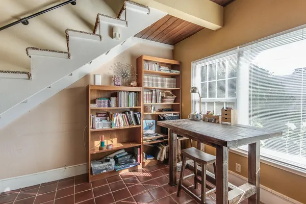 $620,000 | 1064 North Poplar Avenue, Fresno, CA 93728