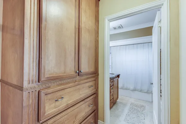 $620,000 | 1064 North Poplar Avenue, Fresno, CA 93728