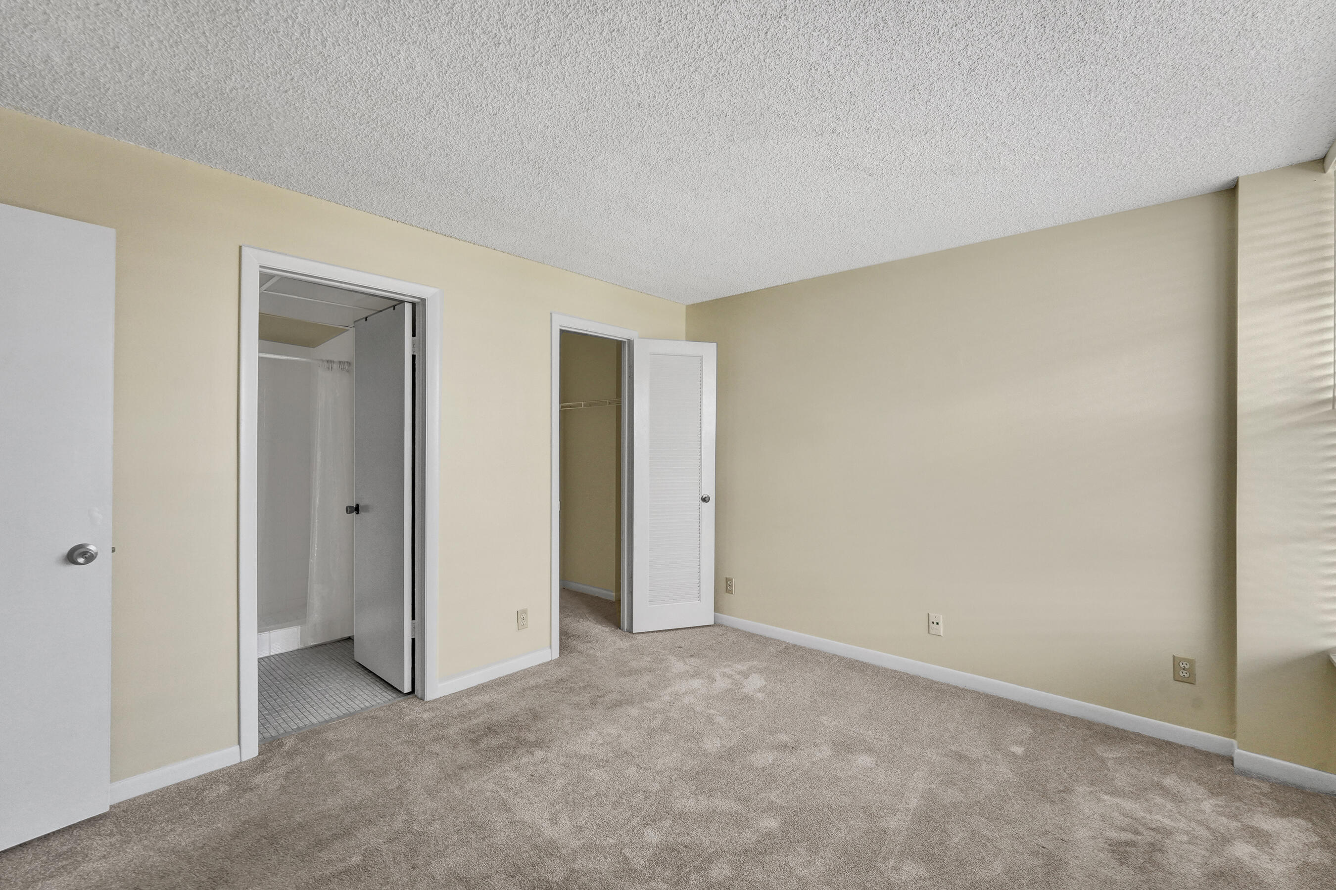 12 Royal Palm Way, Unit 6020 Boca Raton, FL 33432 - Photo 22 of 69 a view of an empty room