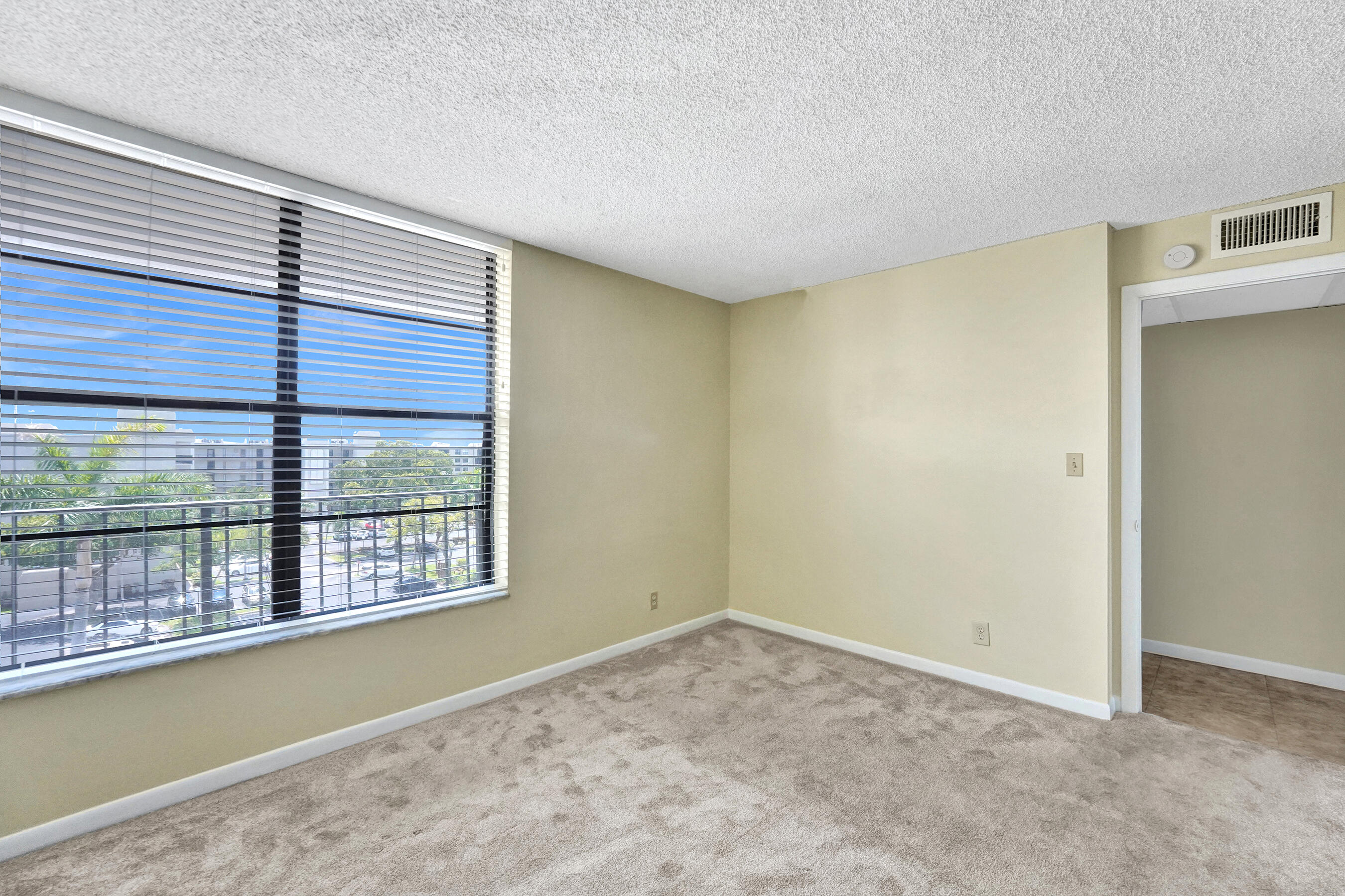 12 Royal Palm Way, Unit 6020 Boca Raton, FL 33432 - Photo 24 of 69 DSC08523