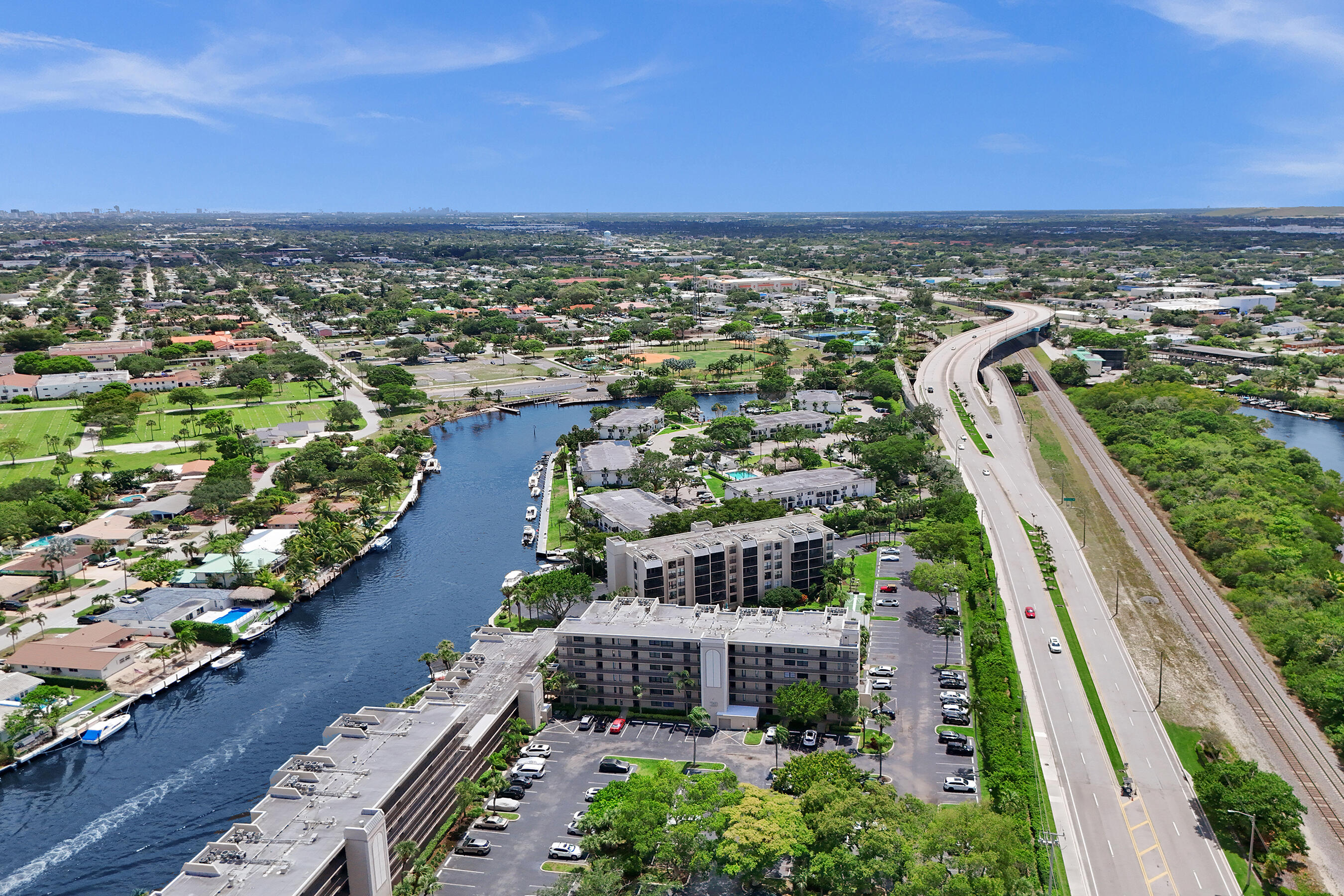 12 Royal Palm Way, Unit 6020 Boca Raton, FL 33432 - Photo 51 of 69 DJI_20250513141419_0011_D