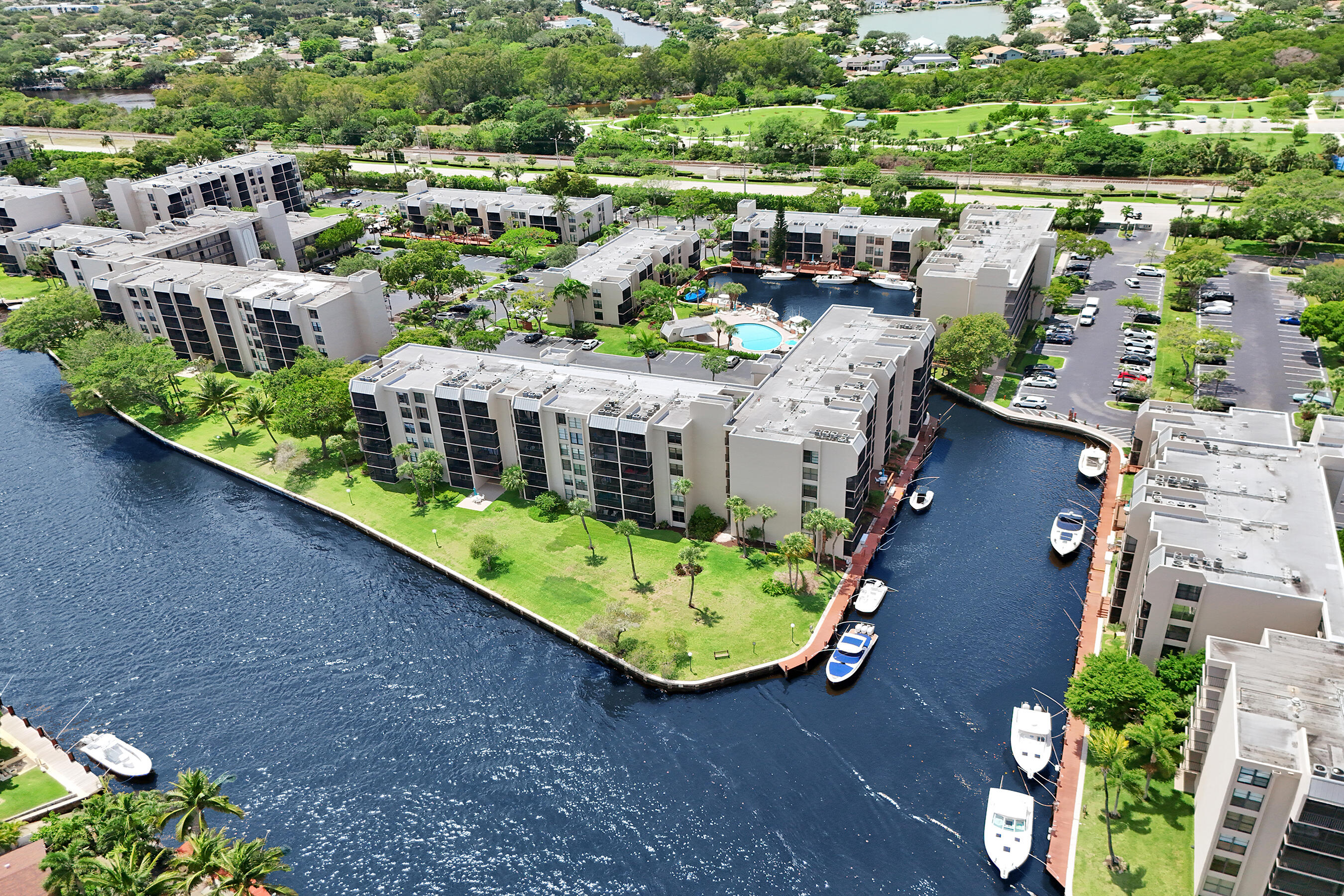 12 Royal Palm Way, Unit 6020 Boca Raton, FL 33432 - Photo 57 of 69 DJI_20250513141606_0018_D