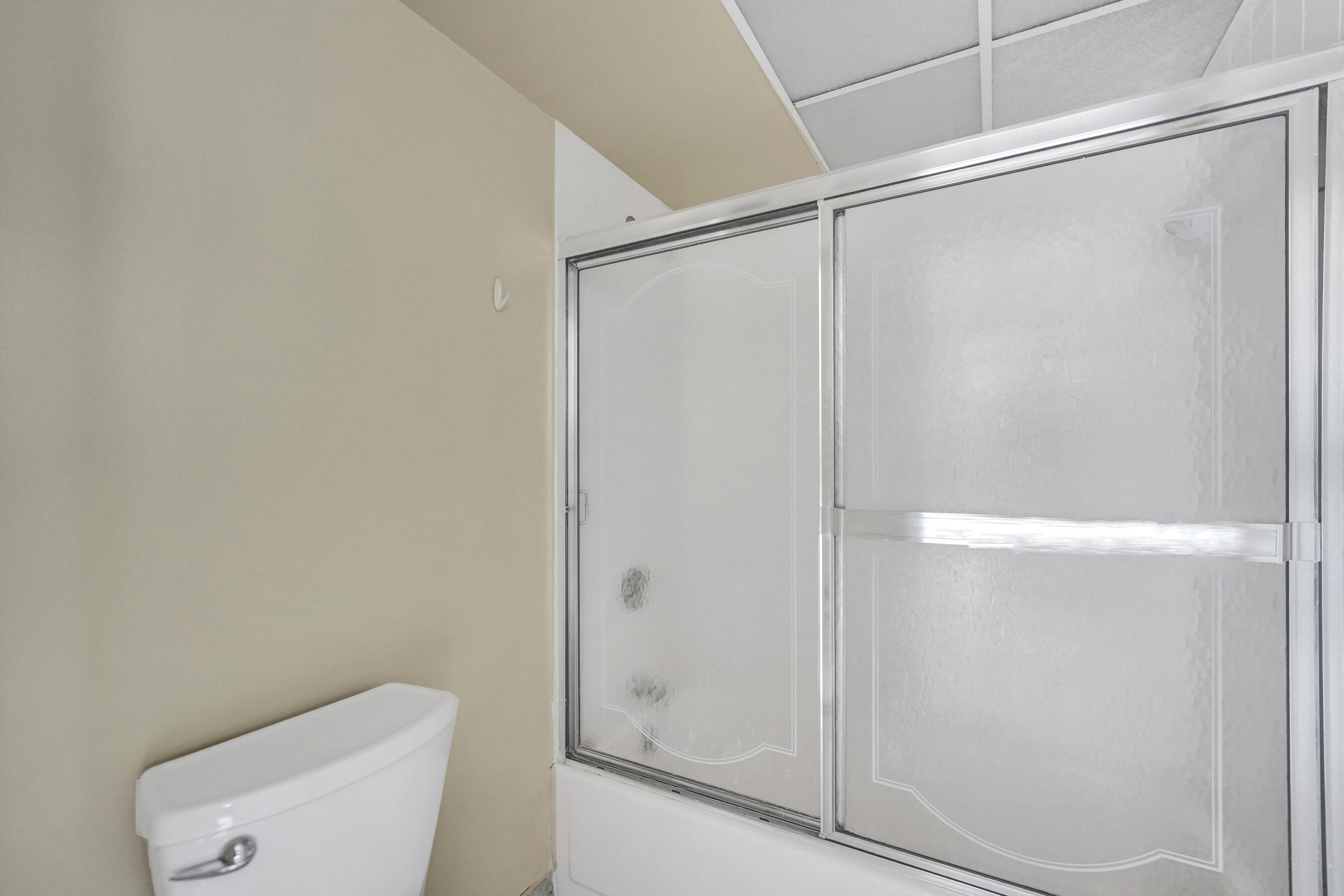 12 Royal Palm Way, Unit 6020 Boca Raton, FL 33432 - Photo 67 of 69 a bathroom with a shower and toilet