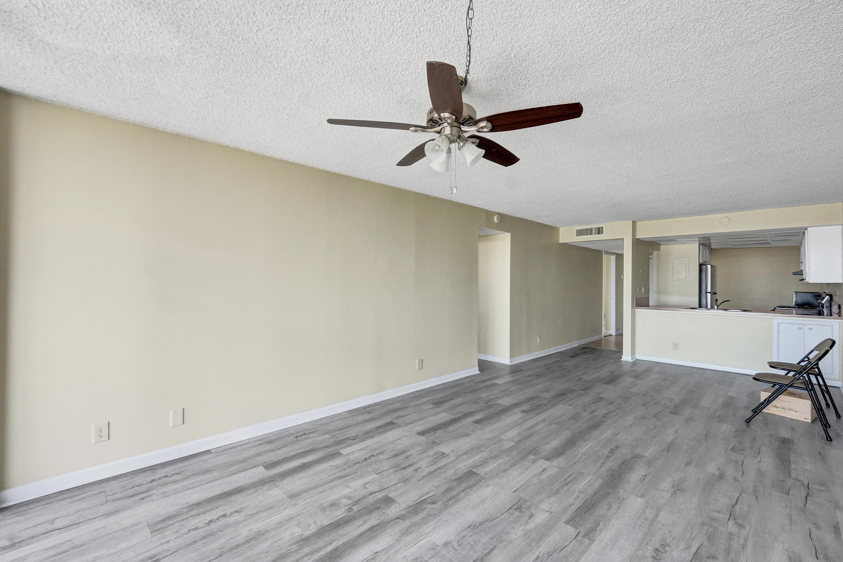12 Royal Palm Way, Unit 6020 Boca Raton, FL 33432 - Photo 8 of 69 wooden floor in an empty room