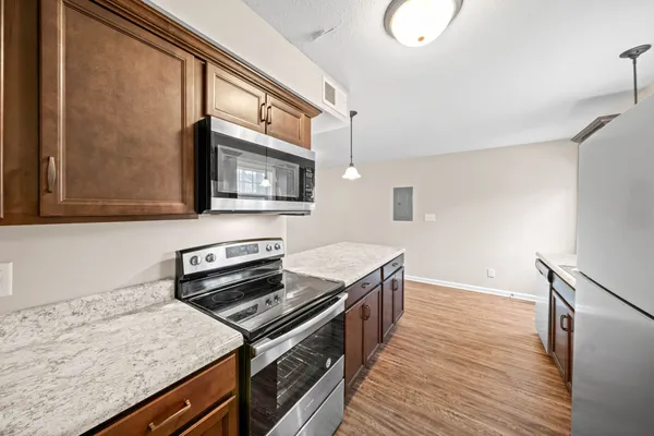 $1,195 | 1560 East Knollwood Circle, Unit D, Clarksville, TN 37043