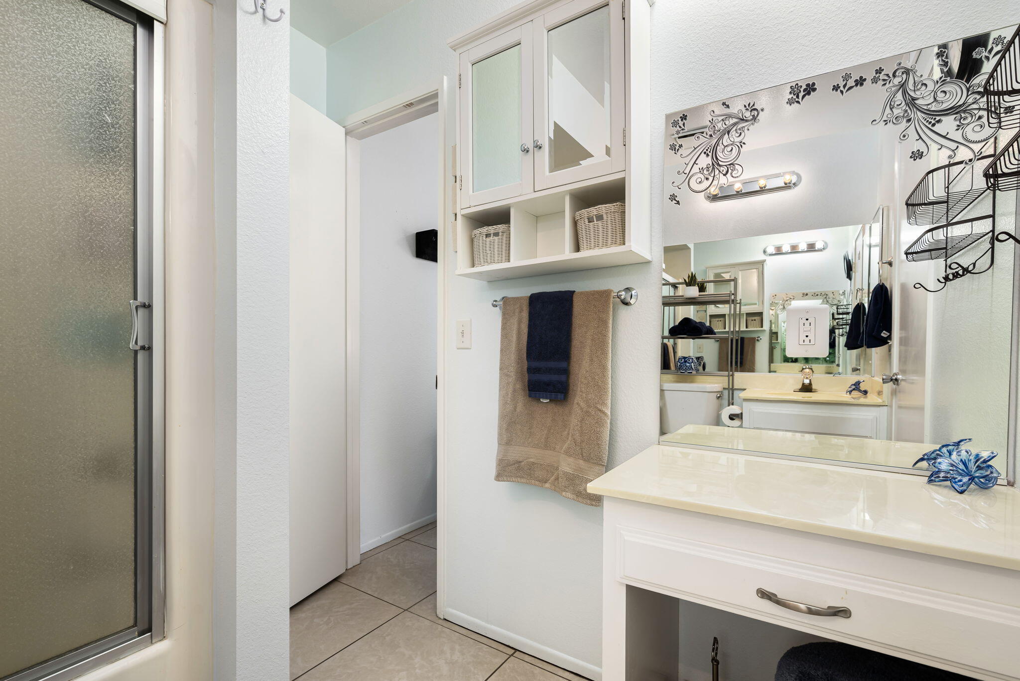 49101 Taylor Street Indio, CA 92201 - Photo 47 of 47 a view of utility room