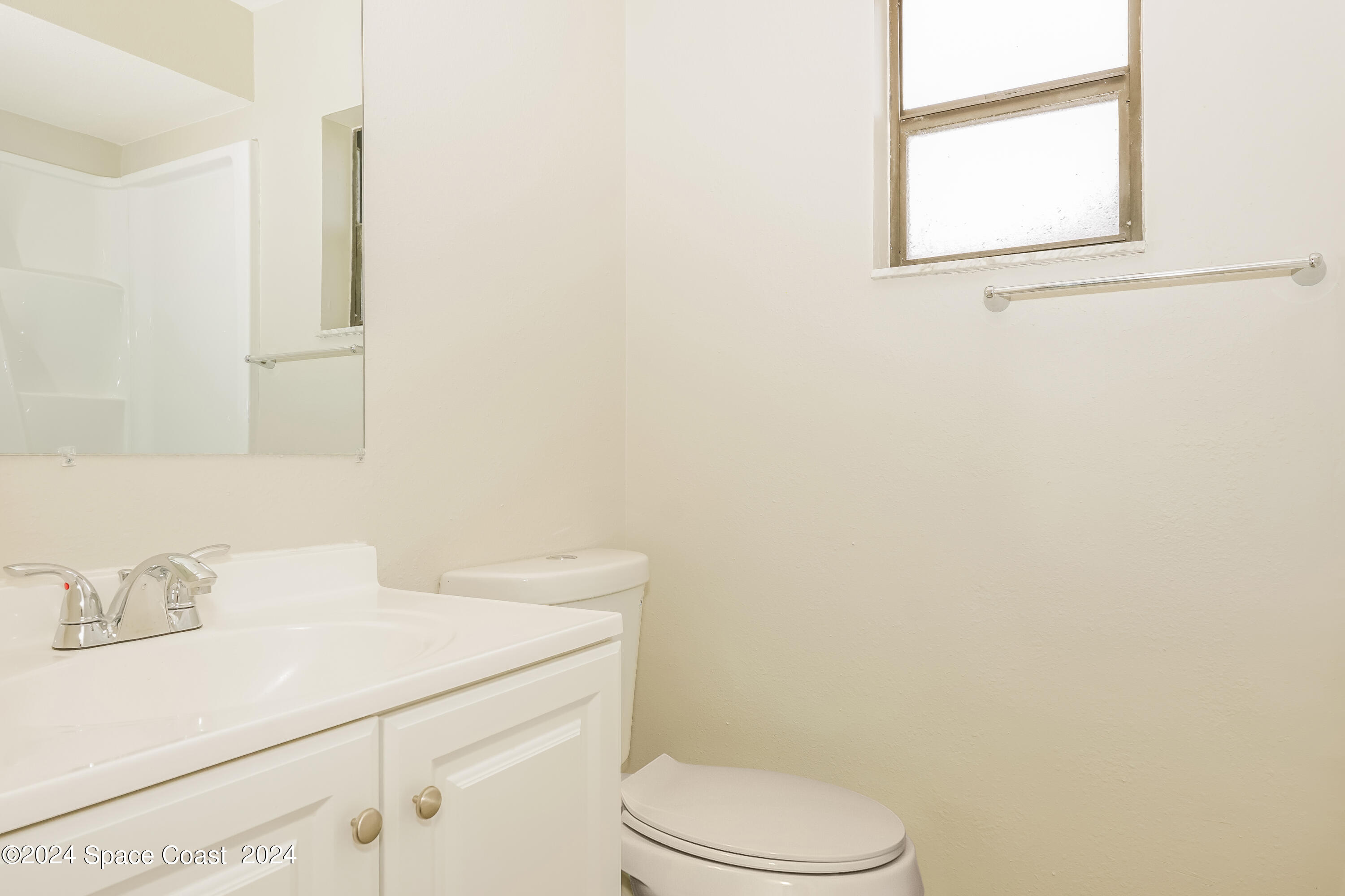 6830 Caliph Avenue Cocoa, FL 32927 - Photo 10 of 16 010-photo-primary-bathroom-11383789