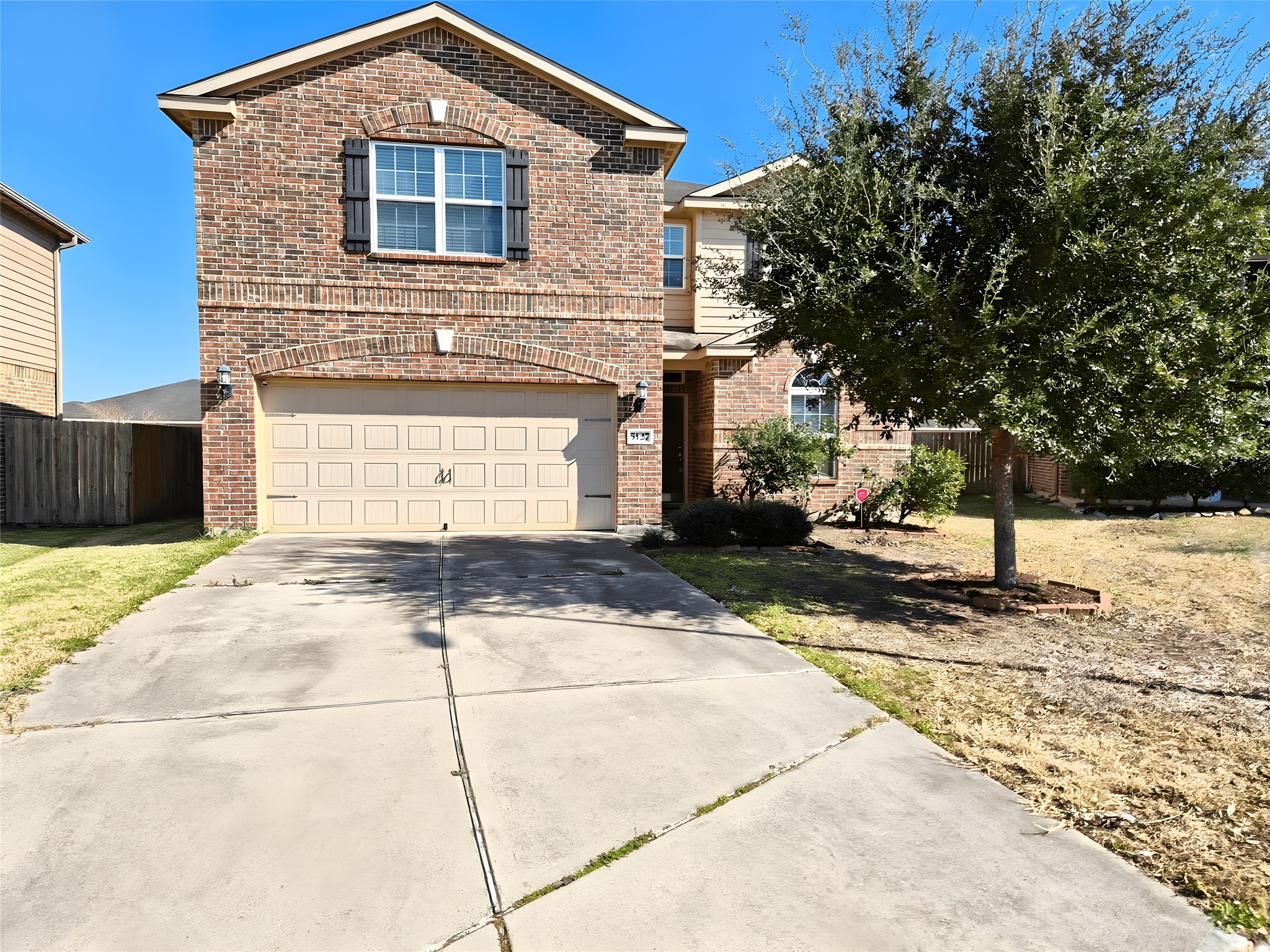 5127 Oak Briar Lane Rosenberg, TX 77469 - Photo 2 of 21 Previous photo was shown with lawn enhanced.