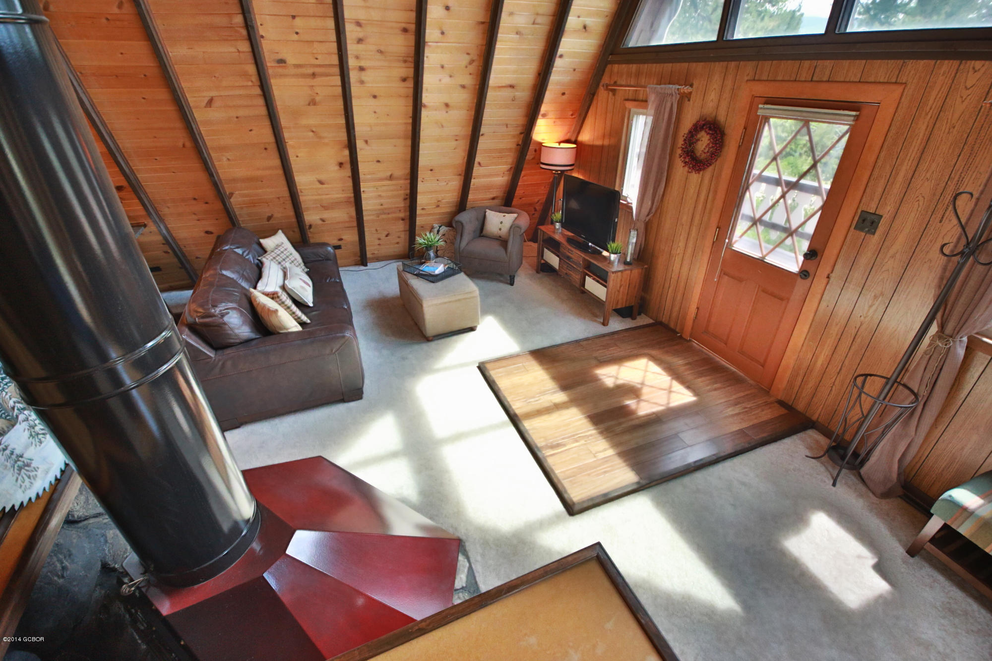 422 Co Rd8 37 / Balsh Fraser, CO 80442 - Photo 15 of 37 living area view 2