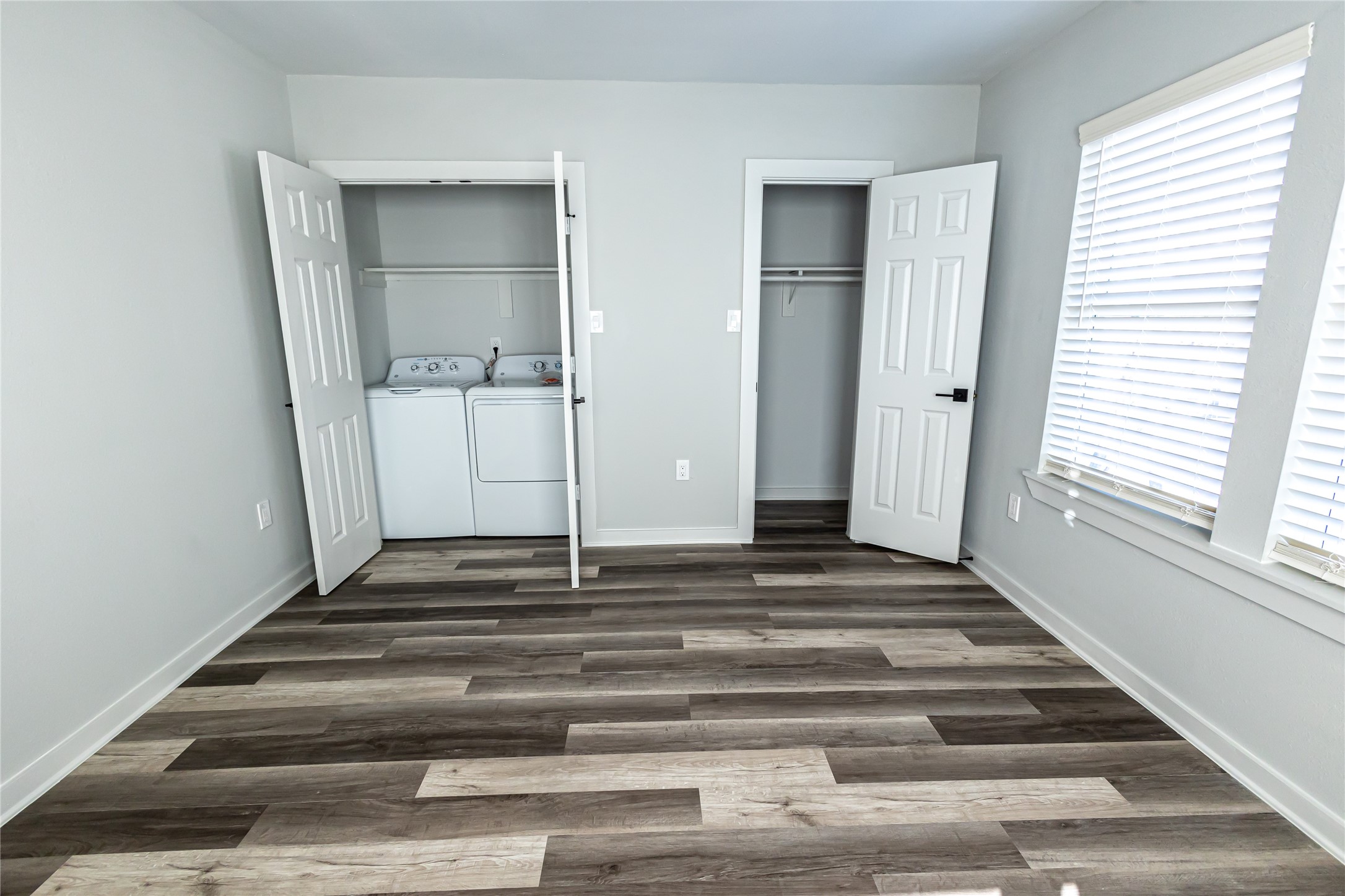 102 Marsden Street, Unit 4 Houston, TX 77011 - Photo 21 of 26 a view of entryway