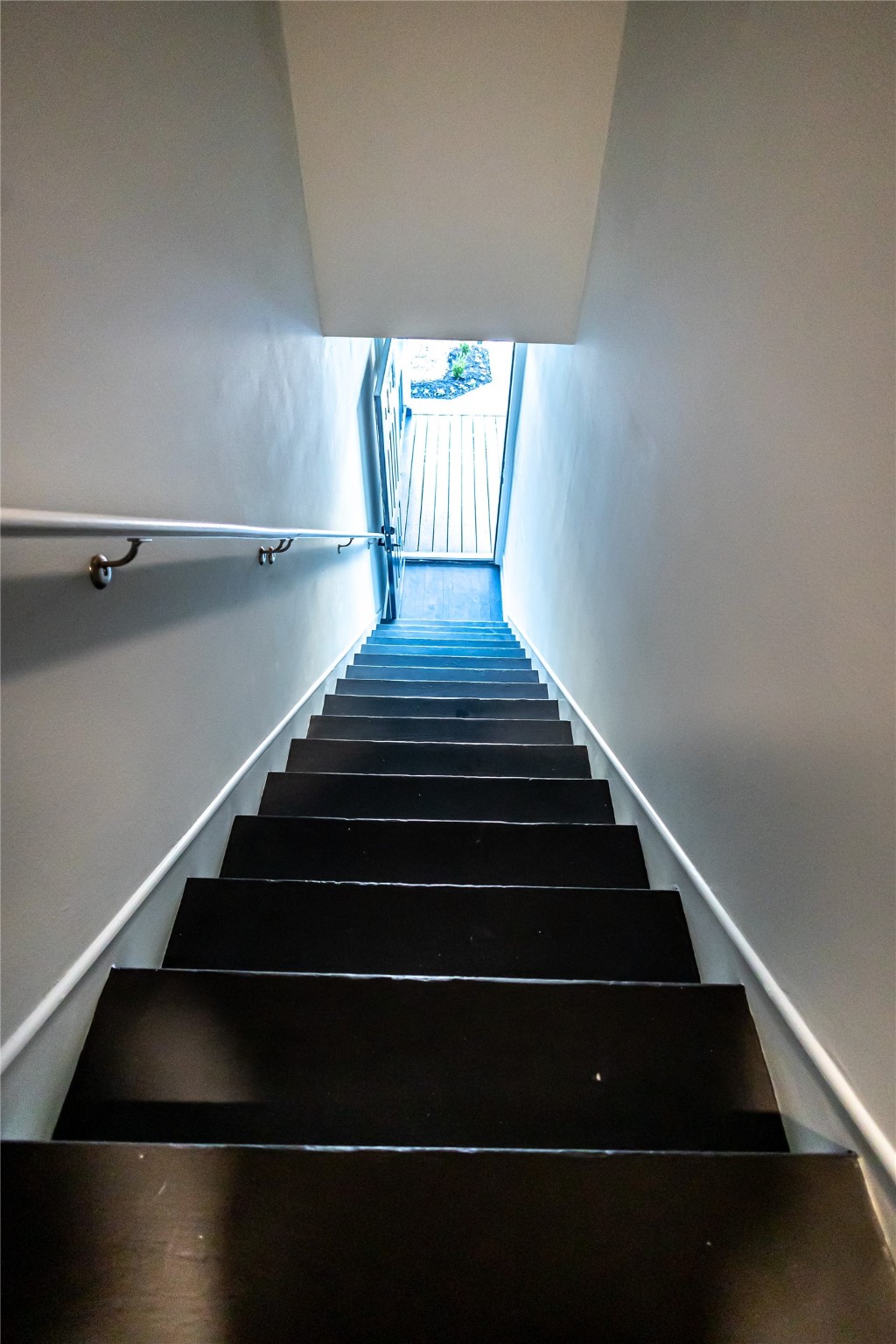 102 Marsden Street, Unit 4 Houston, TX 77011 - Photo 26 of 26 a view of entryway