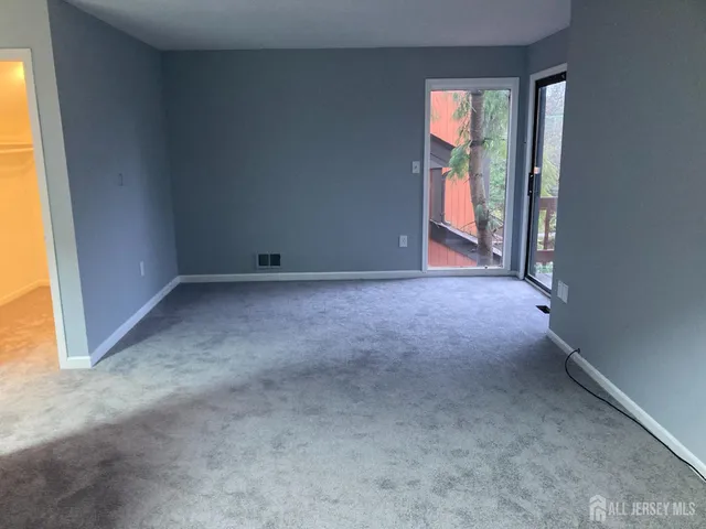 $520,000 | 102 Riverbend Drive, North Brunswick, NJ 08902