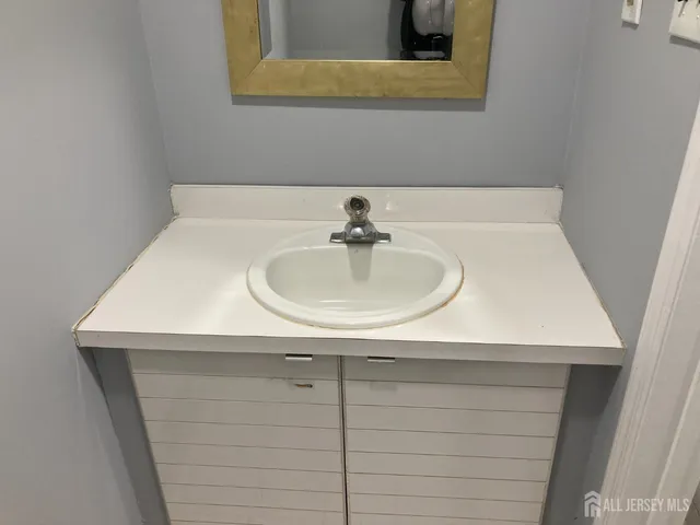 $520,000 | 102 Riverbend Drive, North Brunswick, NJ 08902