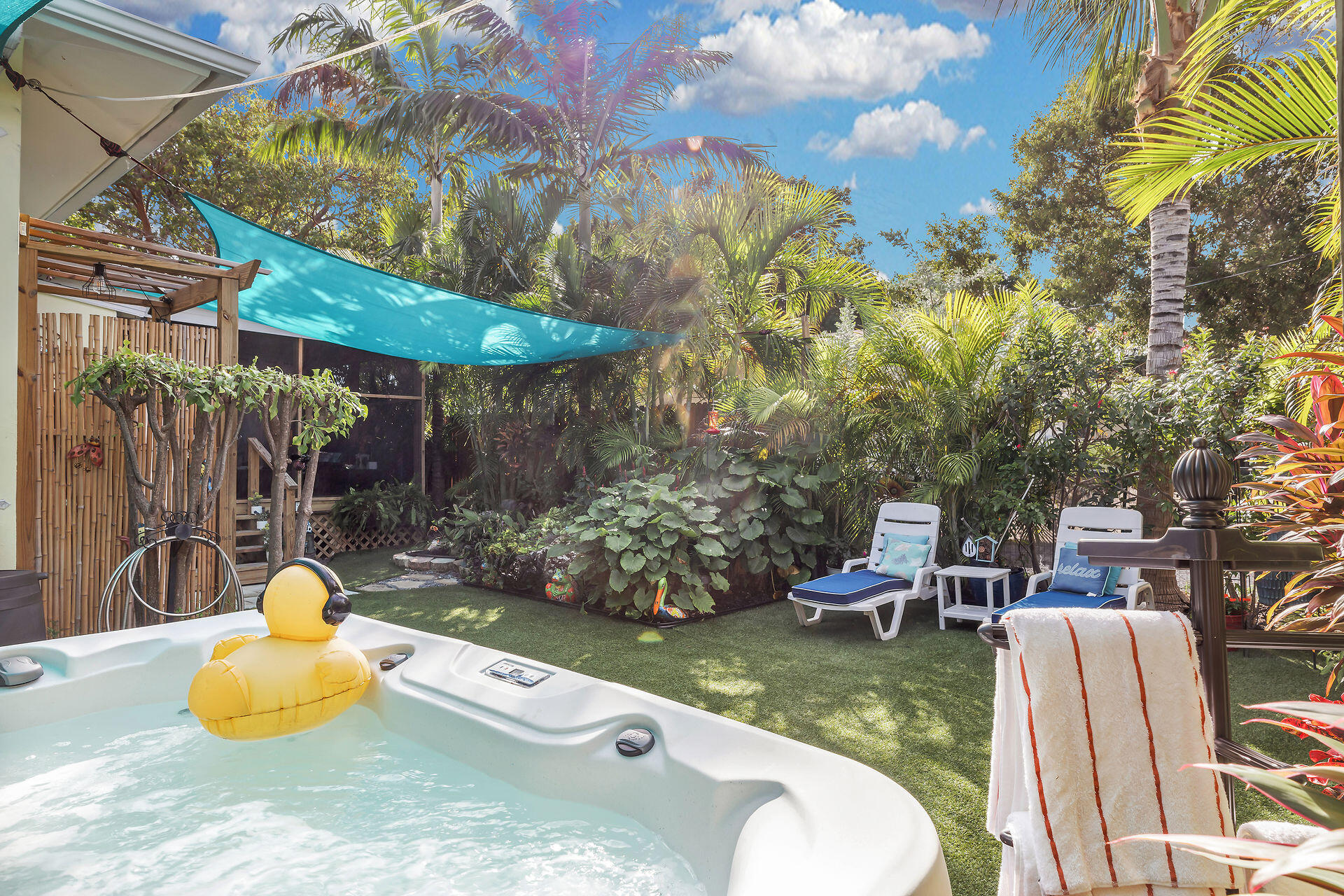 211 120 St Gulf, Unit B Marathon, FL 33050 - Photo 5 of 33 a view of outdoor space yard and patio