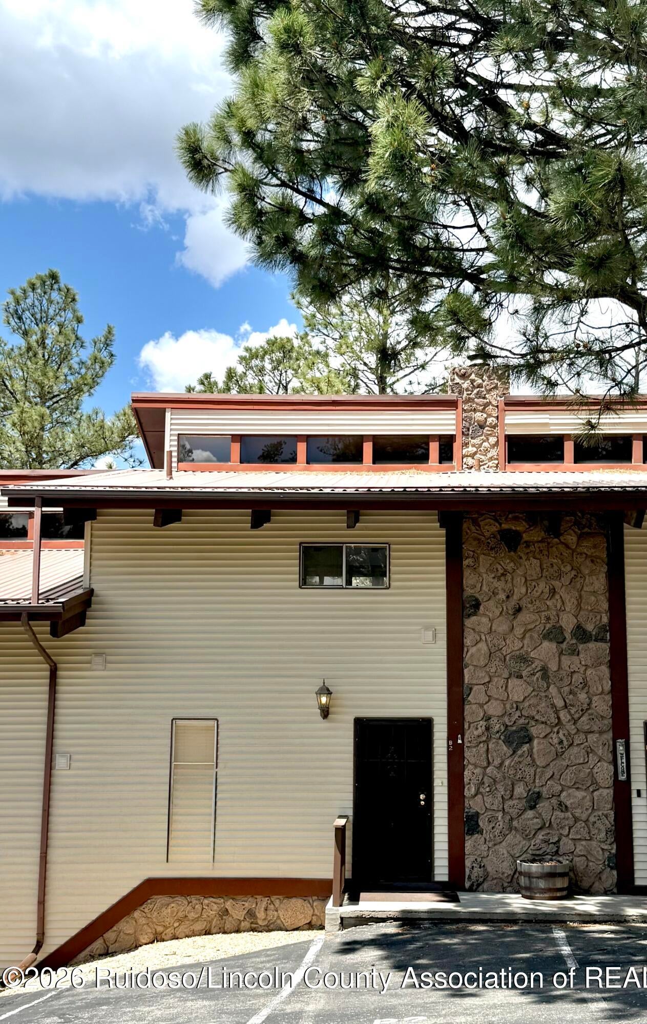 220 Lookout Drive, Unit B2 Ruidoso, NM 88345 - Photo 1 of 37 Gallery Image 1