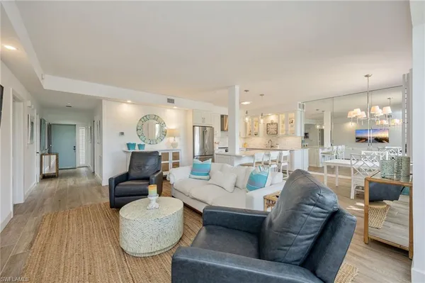 $775,000 | 312 Bears Paw Trail, Naples, FL 34105