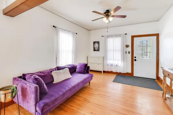 $2,150 | 23 North Adams Street, North Aurora, IL 60542