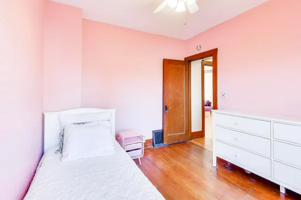 $2,150 | 23 North Adams Street, North Aurora, IL 60542