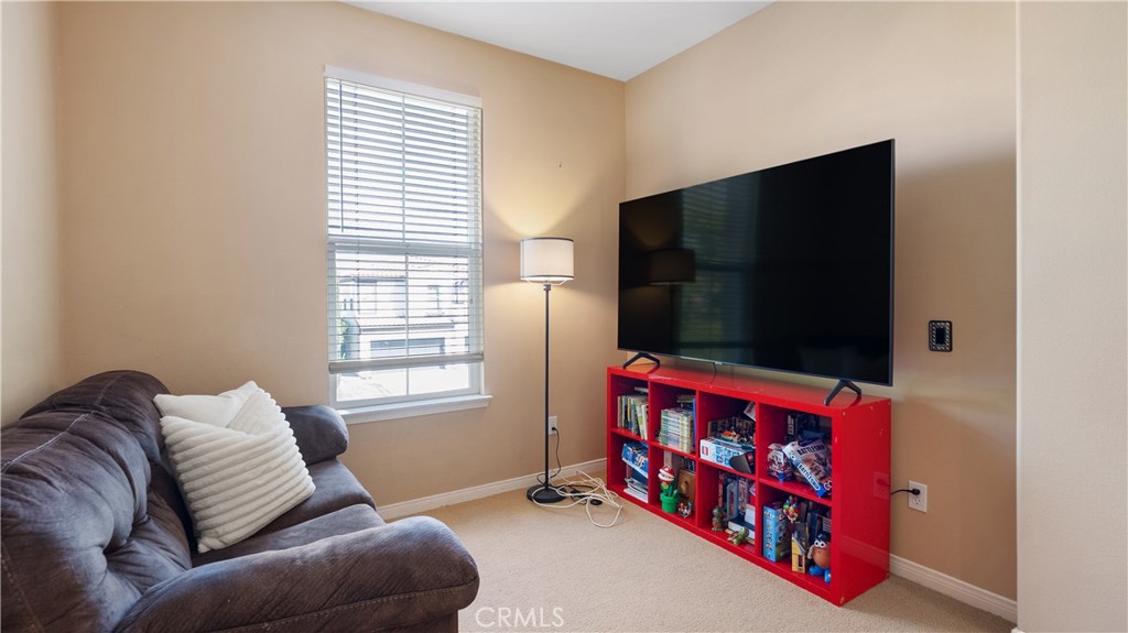 26009 Twain Place Stevenson Ranch, CA 91381 - Photo 28 of 37