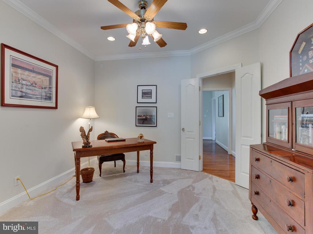 1550 Shipsview Road Annapolis, MD 21409 - Photo 22 of 62 Main Level Den