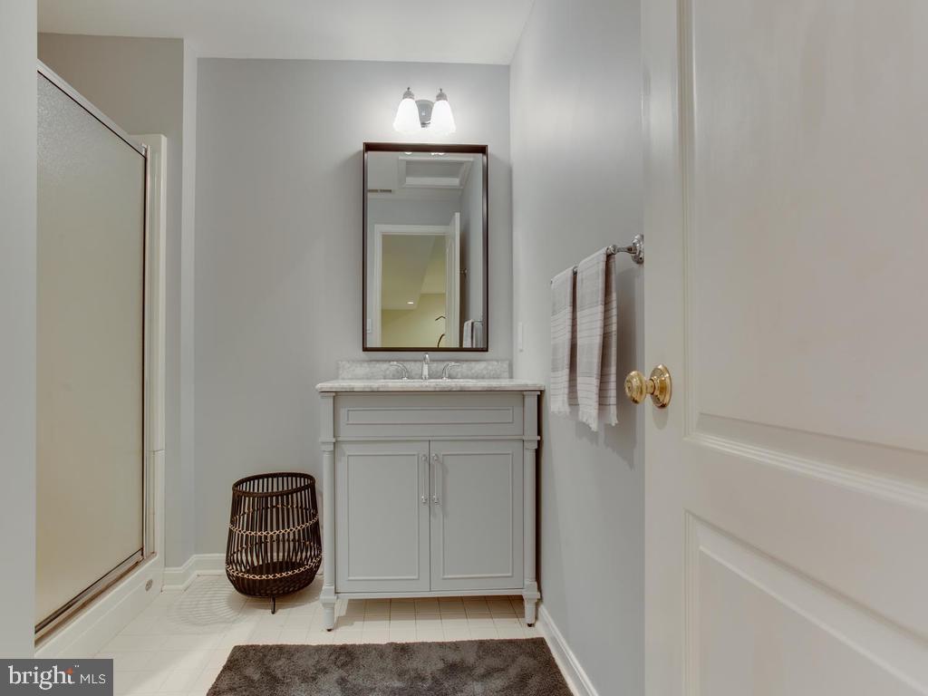1550 Shipsview Road Annapolis, MD 21409 - Photo 44 of 62 Full Bath in Lower Level