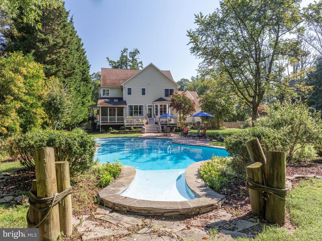 1550 Shipsview Road Annapolis, MD 21409 - Photo 49 of 62 Large Shallow Area For Kids of All Ages