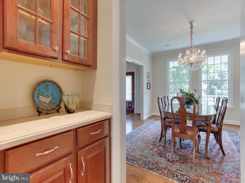 1550 Shipsview Road Annapolis, MD 21409 - Photo 10 of 62 Butler's Pantry