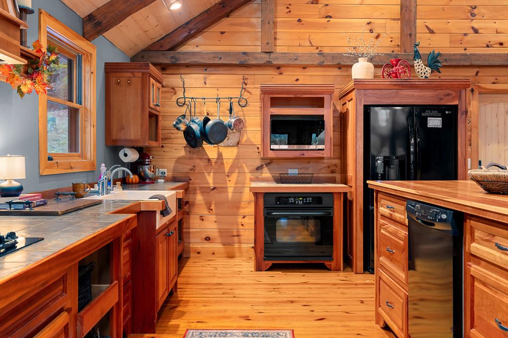 218 Mattie Mitchell Road Morganton, GA 30560 - Photo 10 of 97