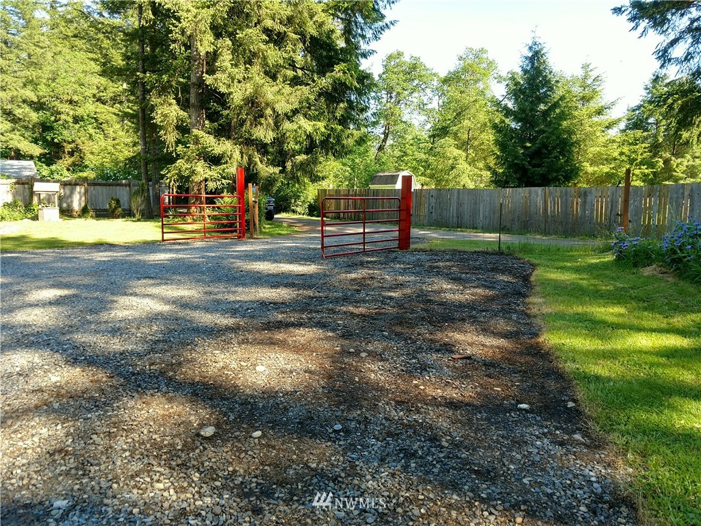 16635 Sargent Road Southwest Rochester, WA 98579 - Photo 3 of 25