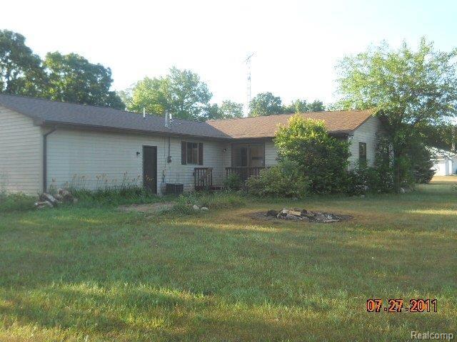 1927 North Lima Center Road Dexter, MI 48130 - Photo 2 of 10 DSCN8303