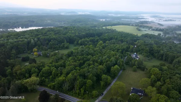 $250,000 | 27 County Rte 27, Copake, NY 12516