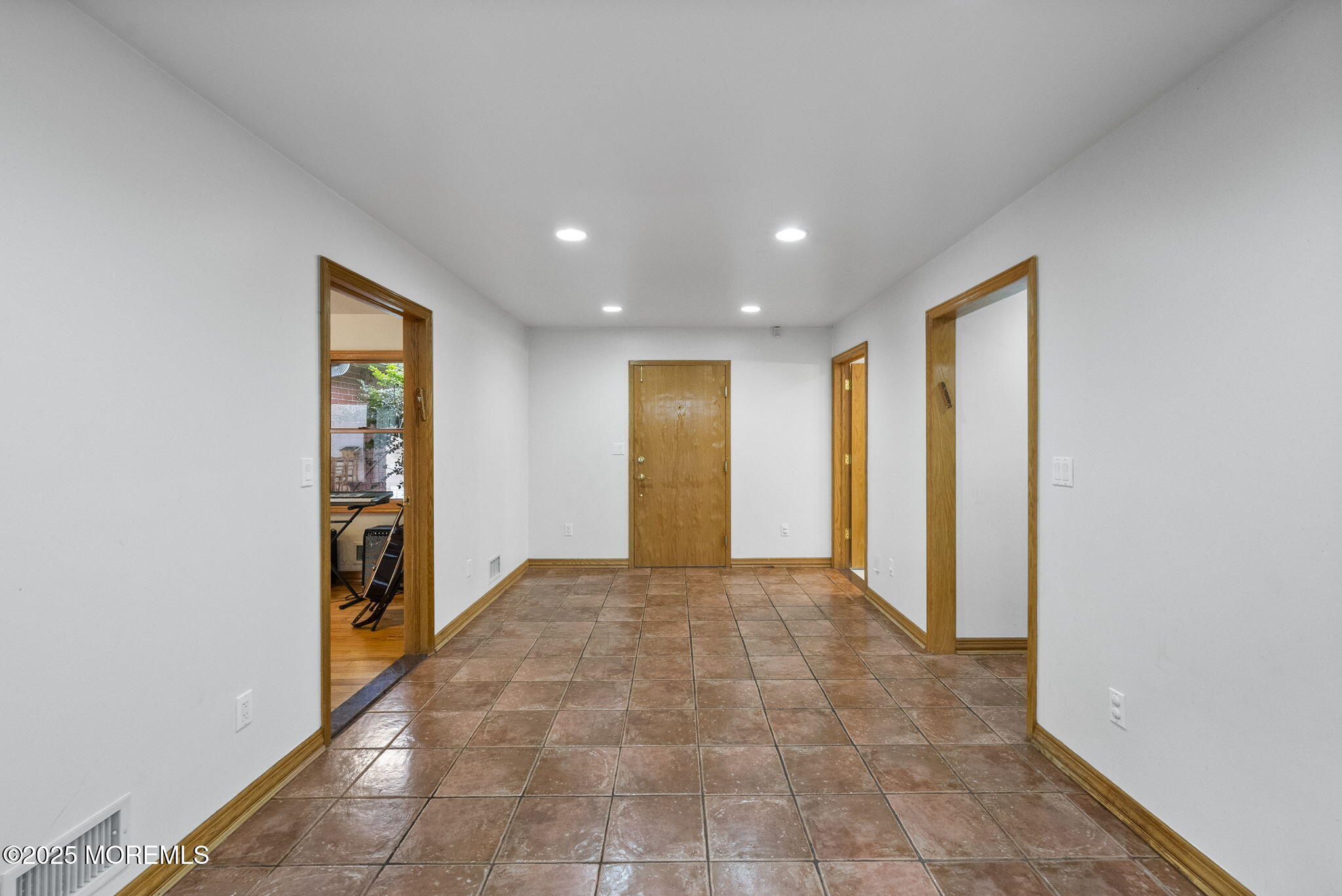 19-23 Roberts Road Millstone Township, NJ 08535 - Photo 39 of 118 31-web-or-mls-DSC04021