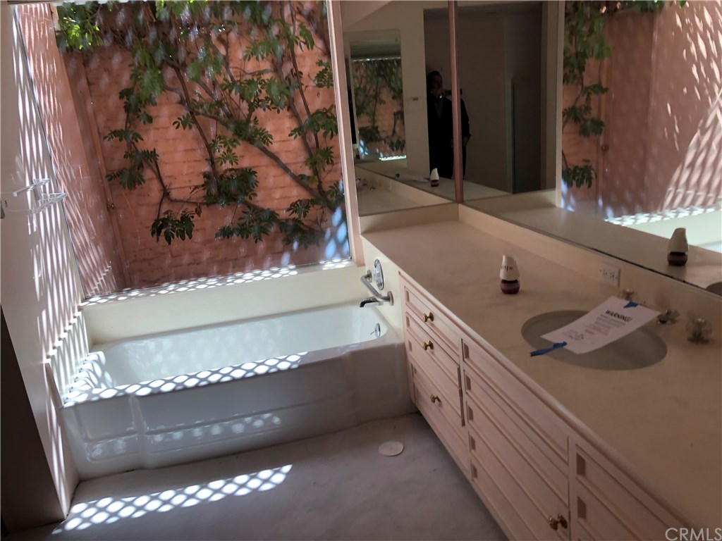 47464 Maroc Circle Palm Desert, CA 92260 - Photo 22 of 37