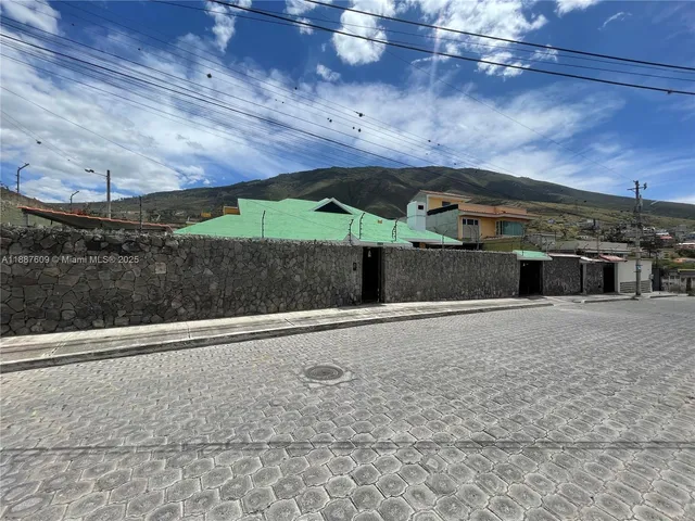 $280,000 | Oe2 J Padre Edgar Perez S1-134 Casa L (ecuador), Dalmatia, PA 17017