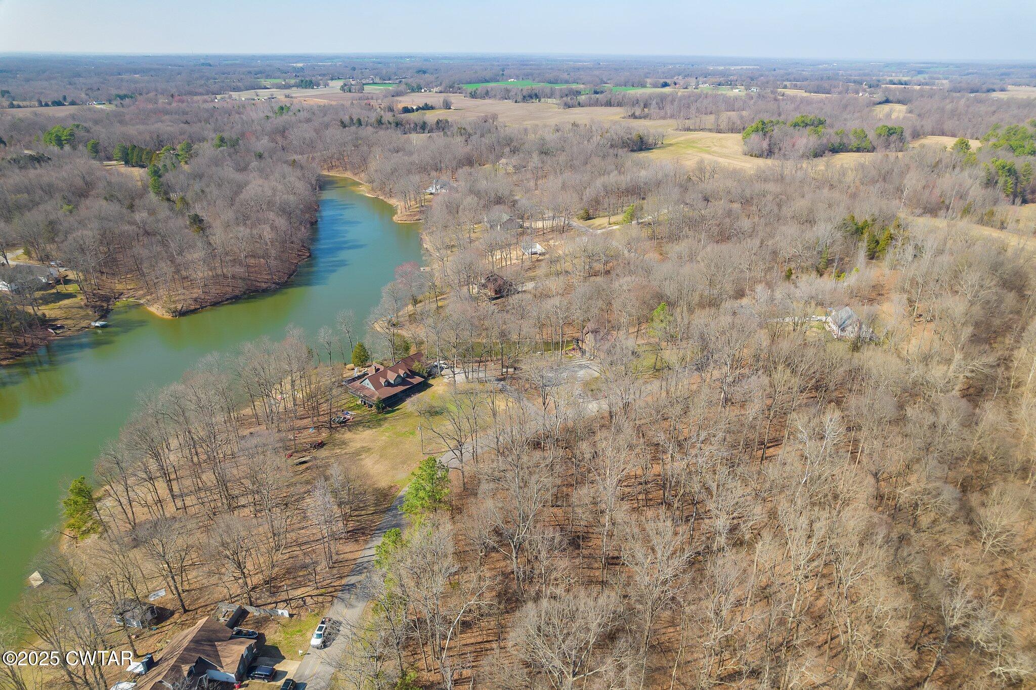 0 Lake Hayes Estates Road Trenton, TN 38382 - Photo 6 of 18 an aerial view of a houses with a yard