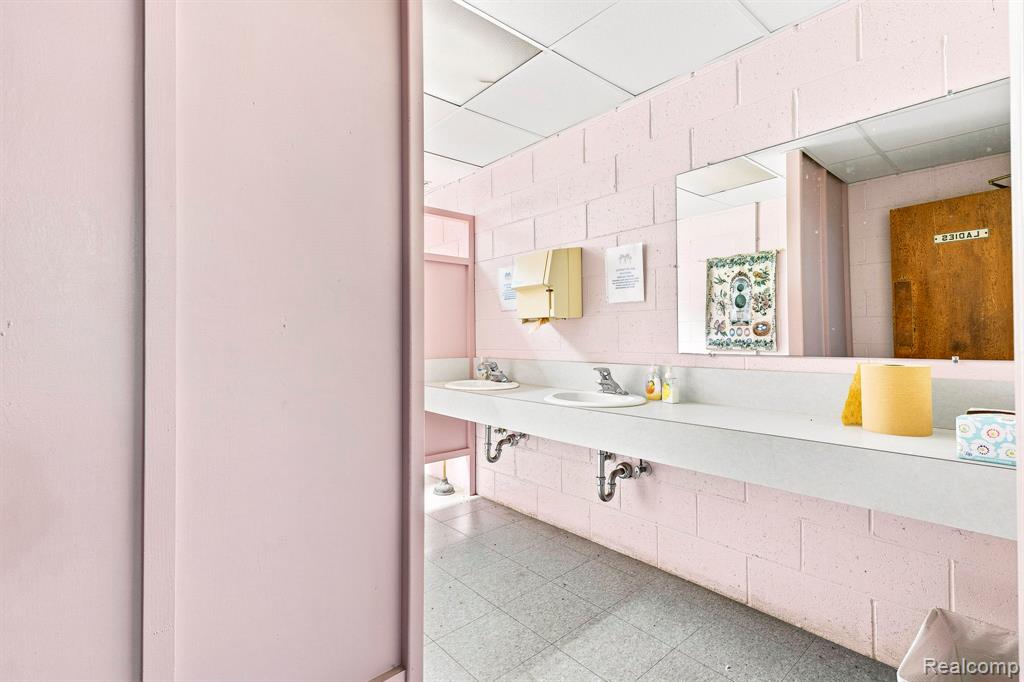 9735 Dolan Road Columbus, MI 48063 - Photo 52 of 63 Gallery Image 52