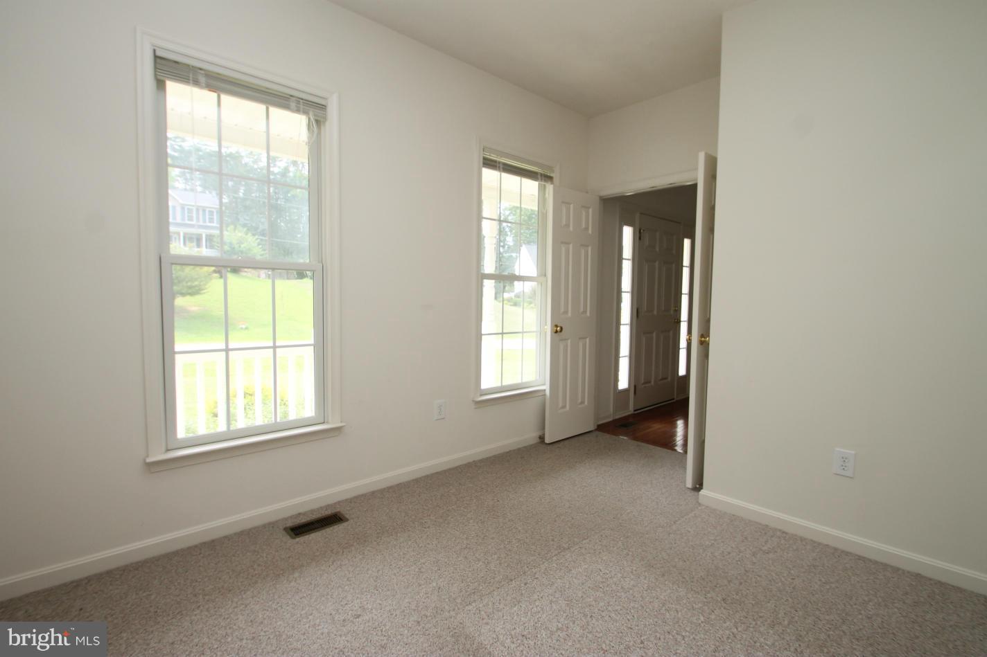 9063 Mullen Road King George, VA 22485 - Photo 3 of 18 1st floor Office