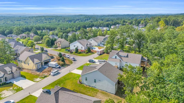 $391,500 | 608 Nature Trail, Soddy Daisy, TN 37379