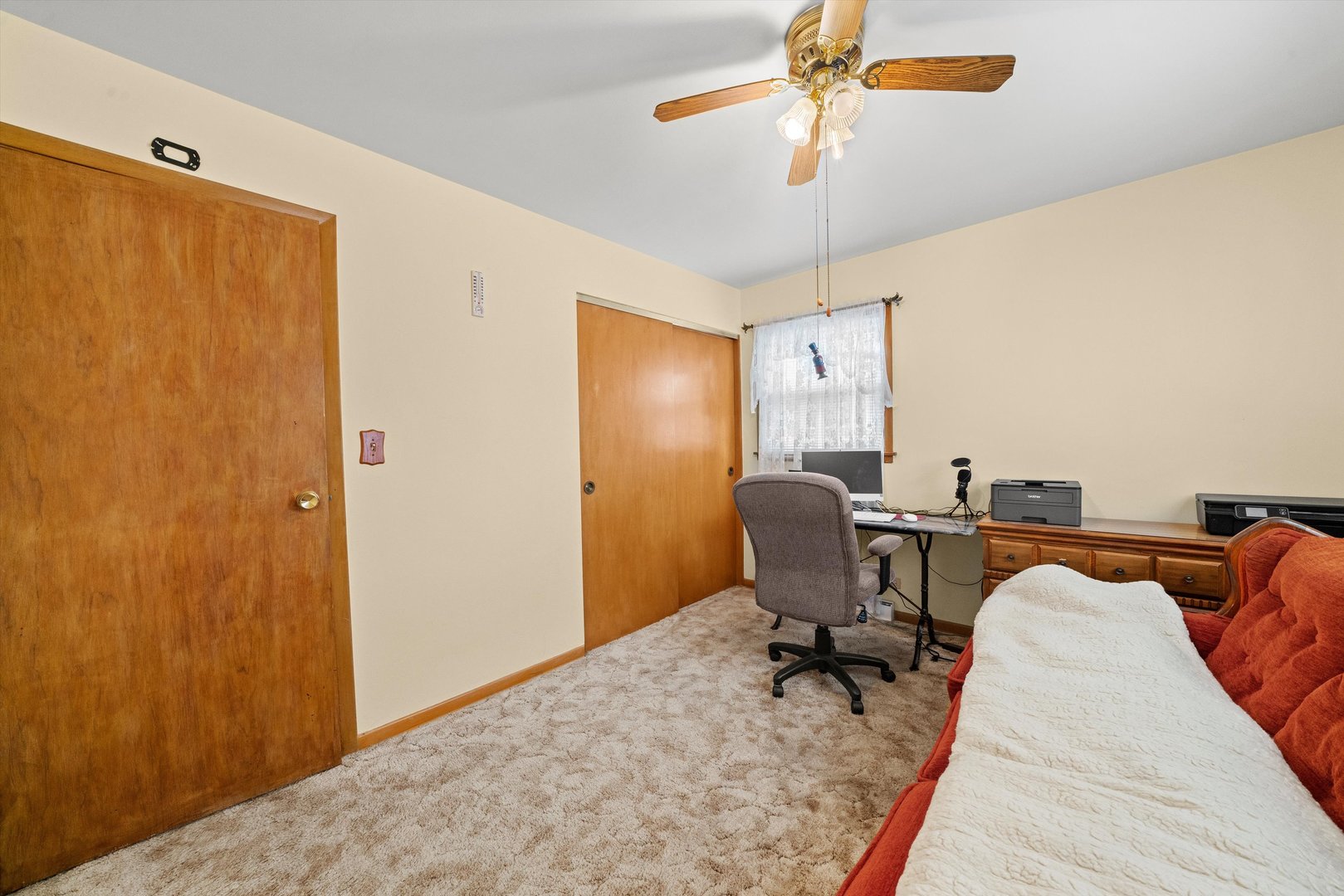 8819 North Wisner Street, Unit 1 Niles, IL 60714 - Photo 11 of 21 a view of a workspace with furniture