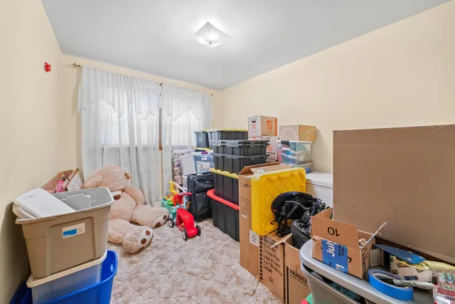 $2,300 | 8819 North Wisner Street, Unit 1, Niles, IL 60714