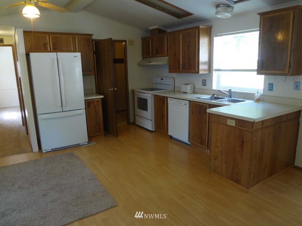 5673 Bethel Road Southeast, Unit 1 Port Orchard, WA 98367 - Photo 2 of 13 Gallery Image 2