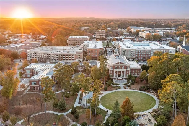 $1,250,000 | 1035 Lainston Court, Alpharetta, GA 30022