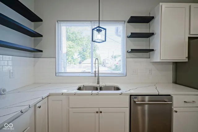 $2,900 | 515 Orange Street, Indianapolis, IN 46203