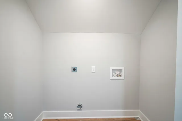 $2,900 | 515 Orange Street, Indianapolis, IN 46203