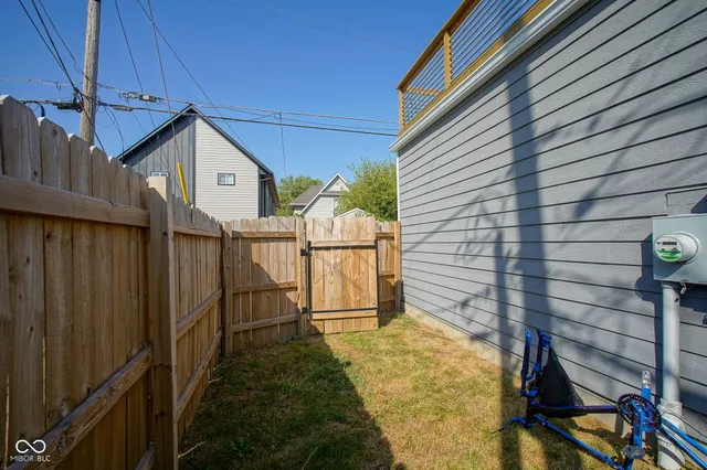 $2,900 | 515 Orange Street, Indianapolis, IN 46203