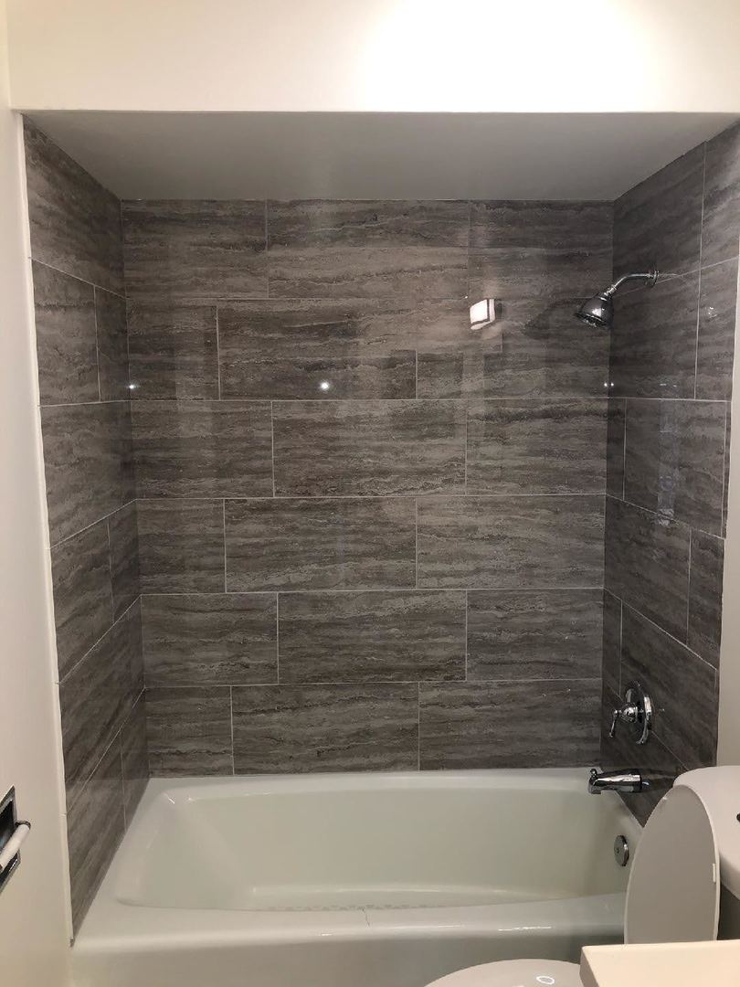 903 Elder Road, Unit 12 Homewood, IL 60430 - Photo 8 of 10